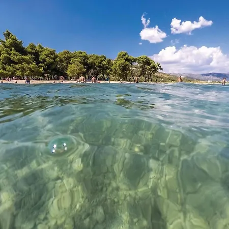 Apartment Comfortable With Terrace Trogir